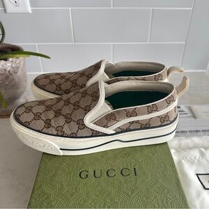Authentic Gucci Tennis 1977 sneakers w/ original packaging (Size 7.5 38EU)